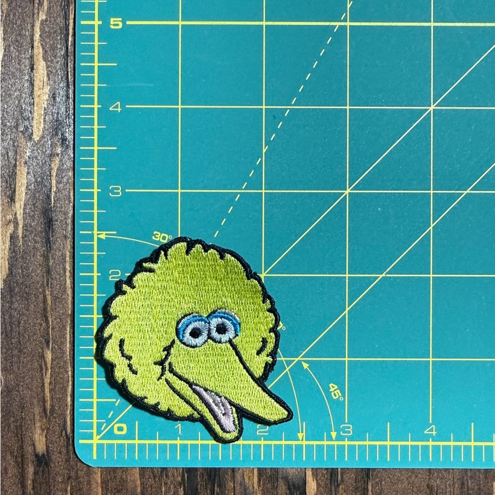 ✨4/$15✨Big Bird Embroidered Patch - Picture 2 of 3